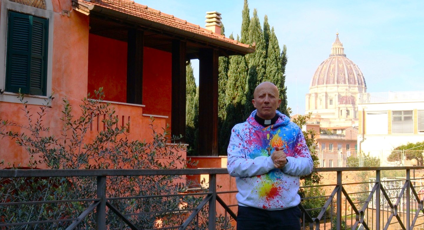 Le Religiose Che Assistono I Malati In Ospedale L'abbraccio di CasAmore per le famiglie che assistono a Roma i